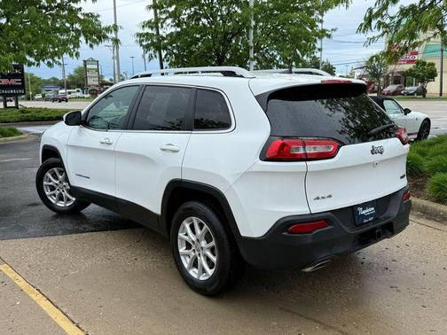 Bright White Clearcoat 2018 Jeep Cherokee Latitude Plus