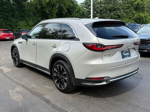 Platinum Quartz 2024 Mazda CX-90 PHEV Premium