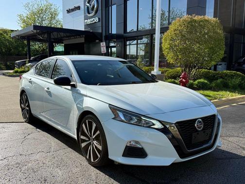 Pearl White Tricoat 2019 Nissan Altima 2.5 SR