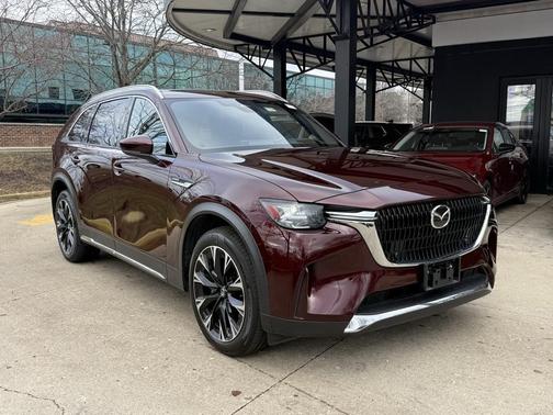 2024 Mazda CX-90 PHEV Premium Plus