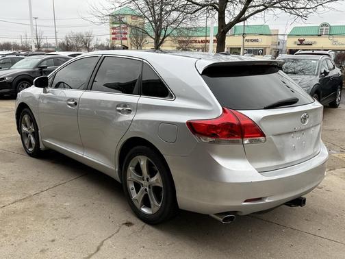 2010 Toyota Venza Base