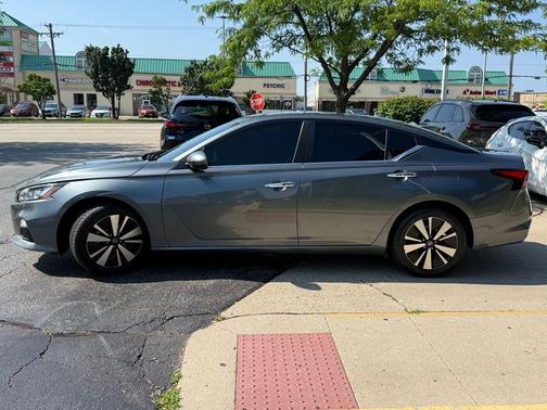 Gun Metallic 2021 Nissan Altima 2.5 SV