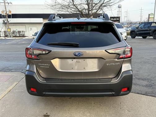 2024 Subaru Outback Premium