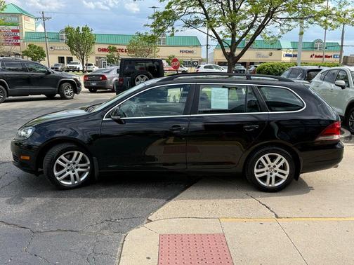 Black Uni 2013 Volkswagen Jetta SportWagen TDI
