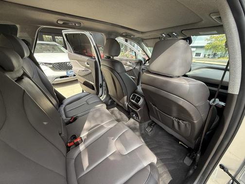 2019 Hyundai SANTA FE Ultimate 2.4