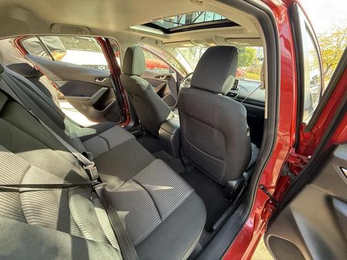 2016 Mazda Mazda3 i Touring