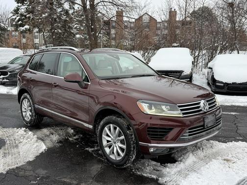 2017 Volkswagen Touareg V6 Sport w/Technology