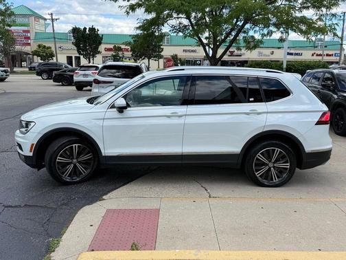 White 2018 Volkswagen Tiguan 2.0T SEL