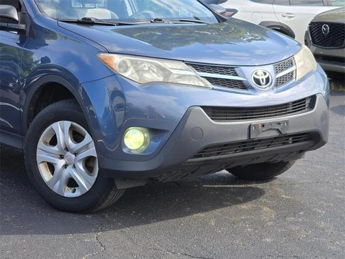 2014 Toyota RAV4 LE