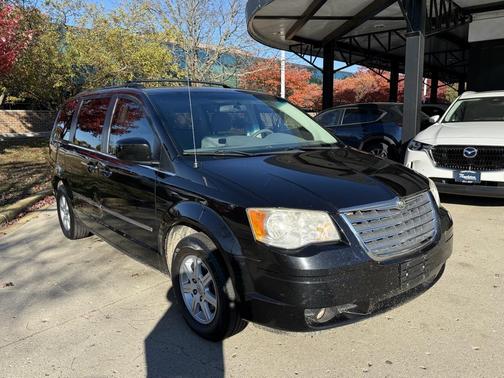 2010 Chrysler Town & Country Touring