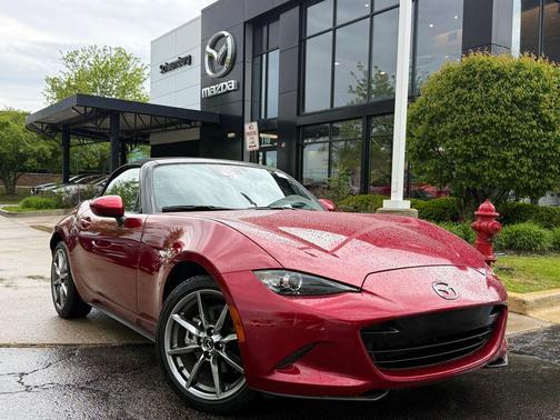 Soul Red Crystal Metallic 2022 Mazda MX-5 Miata Grand Touring