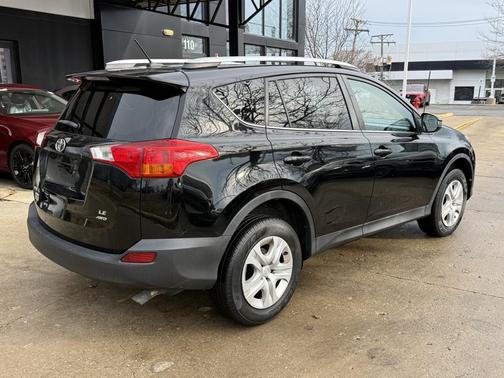 2014 Toyota RAV4 LE