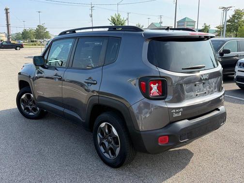 Granite Crystal Metallic Clearcoat 2016 Jeep Renegade Sport