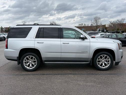 Quicksilver Metallic 2015 GMC Yukon SLT