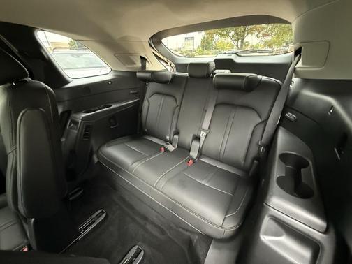 2024 Mazda CX-90 PHEV Premium