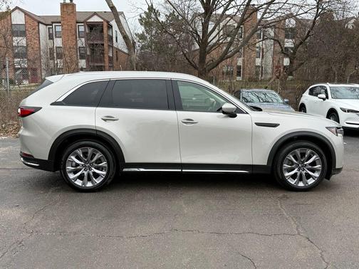 Platinum Quartz 2024 Mazda CX-90 3.3 Turbo Premium