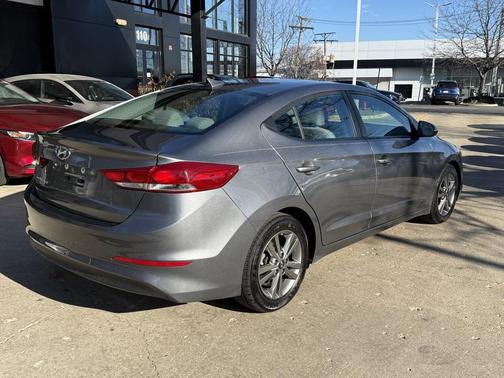 2018 Hyundai ELANTRA Value Edition