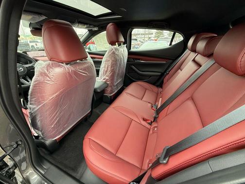 2026 Mazda Mazda3 2.5 S Carbon Edition