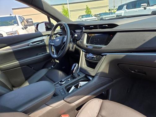 2023 Cadillac XT6 Luxury AWD