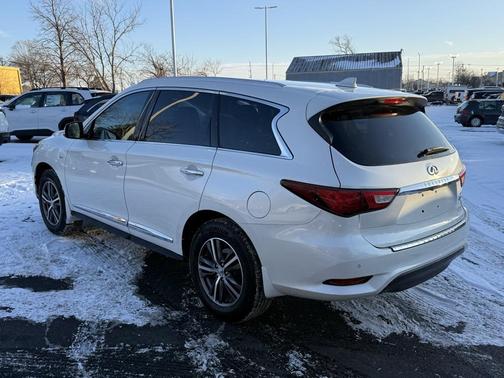2017 INFINITI QX60 Base