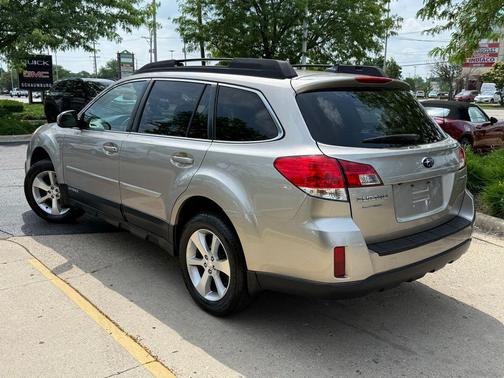 Tungsten Metallic 2014 Subaru Outback 2.5i Limited