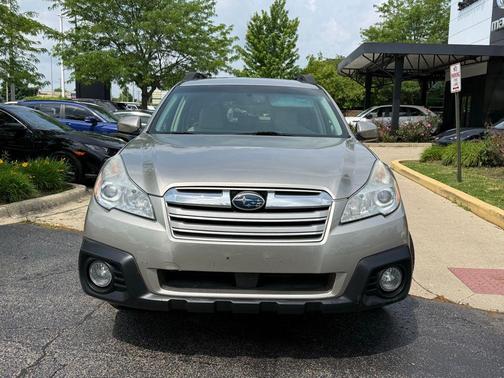 Tungsten Metallic 2014 Subaru Outback 2.5i Limited