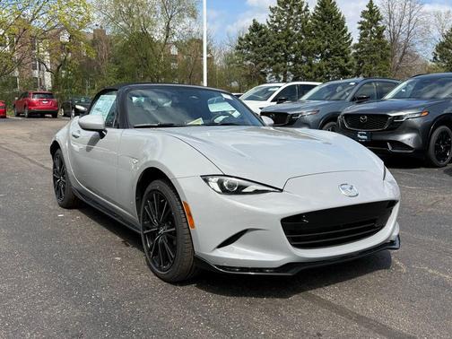 Aero Gray Metallic 2026 Mazda MX-5 Miata Grand Touring
