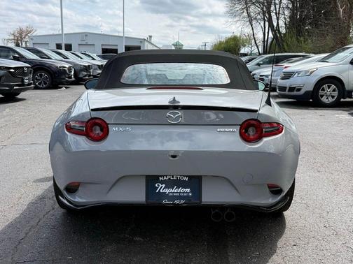 Aero Gray Metallic 2026 Mazda MX-5 Miata Grand Touring
