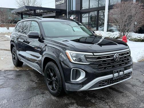 2024 Volkswagen Atlas 2.0T SE w/Technology 4MOTION