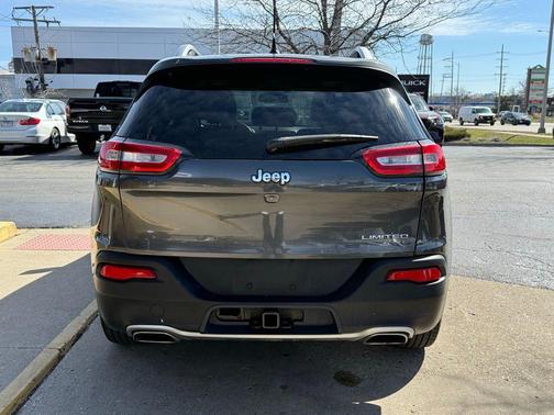 Granite Crystal Metallic Clearcoat 2015 Jeep Cherokee Limited