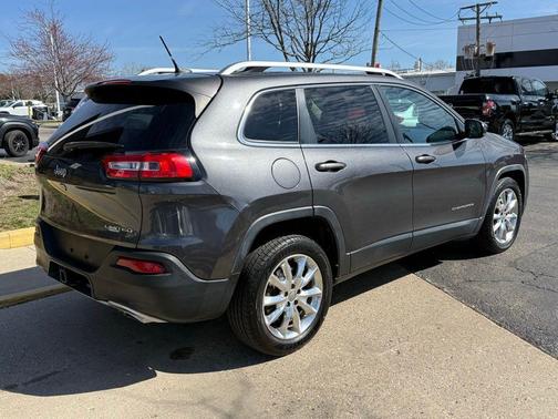 Granite Crystal Metallic Clearcoat 2015 Jeep Cherokee Limited