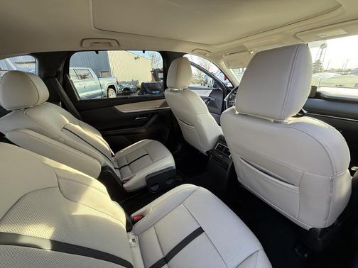 2024 Mazda CX-90 PHEV Premium