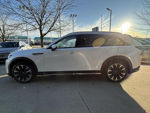 2024 Mazda CX-90 PHEV Premium