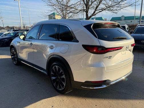 2024 Mazda CX-90 PHEV Premium