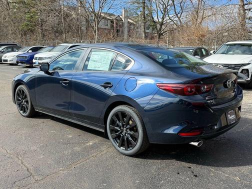 Deep Crystal Blue Mica 2026 Mazda Mazda3 2.5 S Select Sport