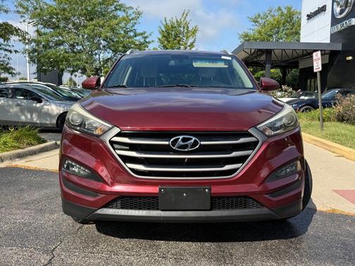 Ruby Wine 2016 Hyundai TUCSON SE