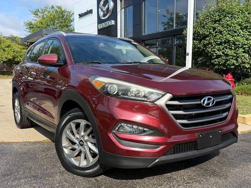 Ruby Wine 2016 Hyundai TUCSON SE