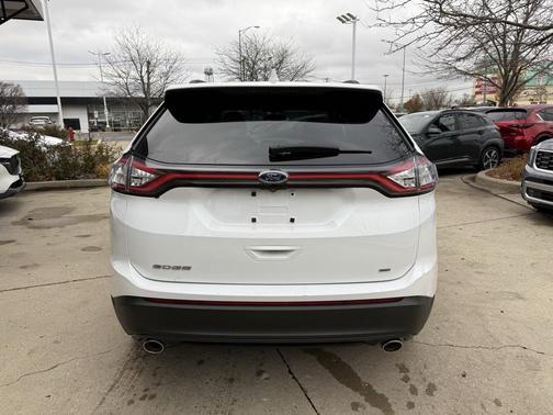 2015 Ford Edge SE