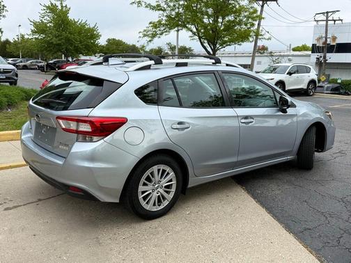 Ice Silver Metallic 2017 Subaru Impreza 2.0i Premium