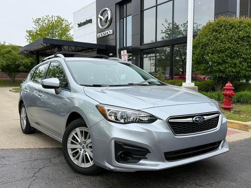 Ice Silver Metallic 2017 Subaru Impreza 2.0i Premium