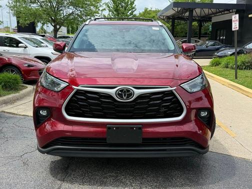 Ruby Flare Pearl 2022 Toyota Highlander XLE