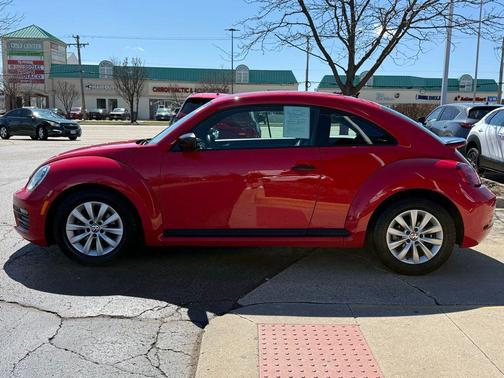 Tornado Red 2017 Volkswagen Beetle 1.8T