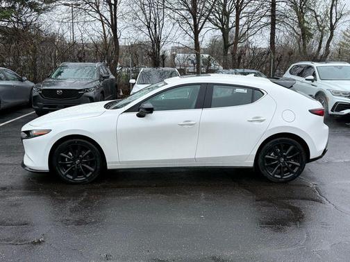 Snowflake White Pearl Mica 2026 Mazda Mazda3 2.5 Turbo AWD