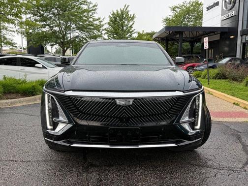 Emerald Lake Metallic 2024 Cadillac LYRIQ Luxury