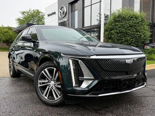 Emerald Lake Metallic 2024 Cadillac LYRIQ Luxury