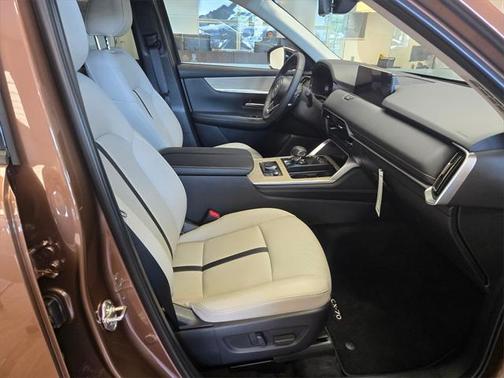 2025 Mazda CX-70 PHEV Premium Package