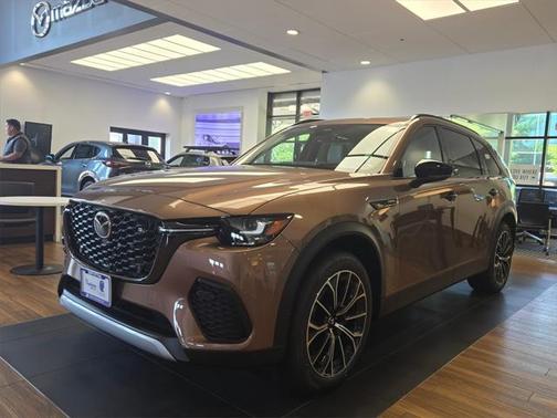 2025 Mazda CX-70 PHEV Premium Package