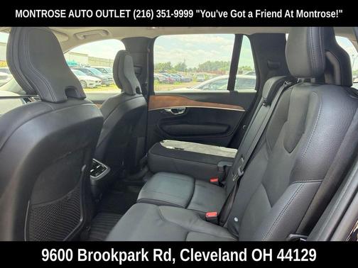 Onyx Black Metallic 2024 Volvo XC90 B5 Plus Bright Theme