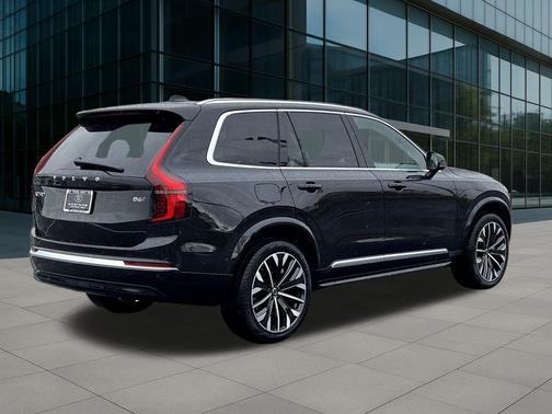 2026 Volvo XC90 B6 Ultra 7-Seater