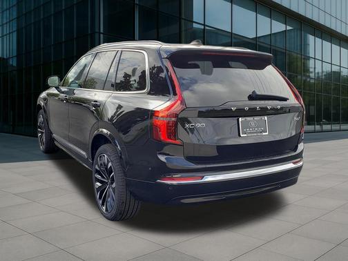 2026 Volvo XC90 B6 Ultra 7-Seater